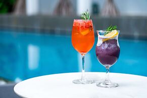PARK PLAZA BANGKOK SOI 18