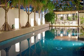 PARK PLAZA BANGKOK SOI 18