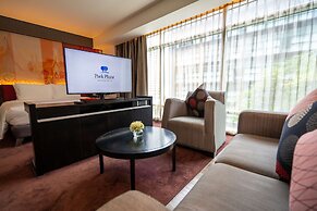 PARK PLAZA BANGKOK SOI 18