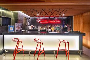 PARK PLAZA BANGKOK SOI 18