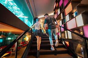 PARK PLAZA BANGKOK SOI 18
