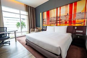PARK PLAZA BANGKOK SOI 18