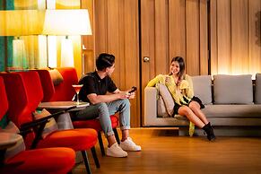 PARK PLAZA BANGKOK SOI 18