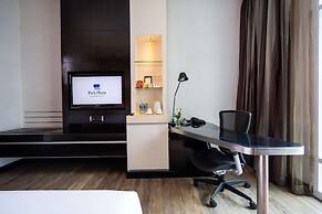 PARK PLAZA BANGKOK SOI 18