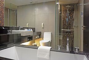 PARK PLAZA BANGKOK SOI 18