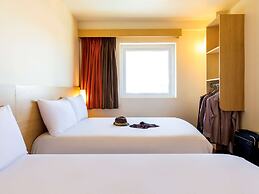 ibis Juarez Consulado