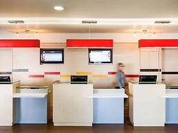 ibis Juarez Consulado