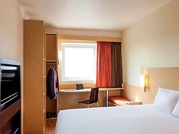 ibis Juarez Consulado