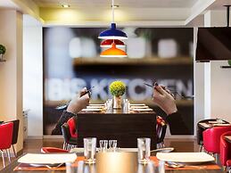 ibis Juarez Consulado