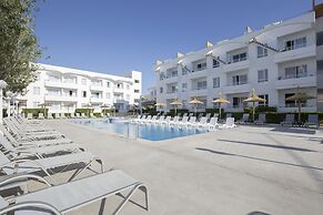 Cabot Hobby Club Apartments