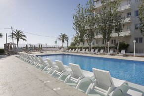 Cabot Hobby Club Apartments