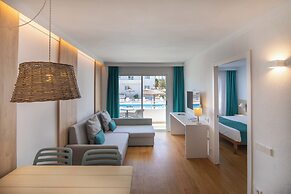 Cabot Hobby Club Apartments