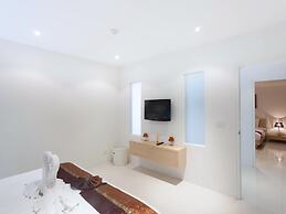 Sunset Plaza Karon by RESAVA