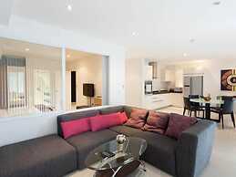 Sunset Plaza Karon by RESAVA