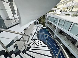 Sunset Plaza Karon by RESAVA