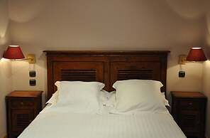 The Originals City, Hôtel La Reine Jeanne, Orthez (Inter-Hotel)