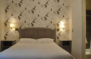 The Originals City, Hôtel La Reine Jeanne, Orthez (Inter-Hotel)