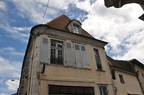 The Originals City, Hôtel La Reine Jeanne, Orthez (Inter-Hotel)