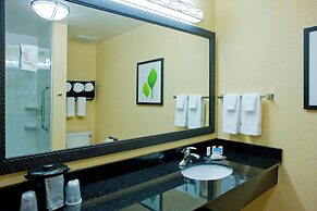 Fairfield Inn & Suites Columbus