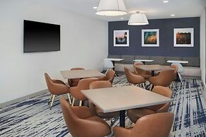 Fairfield Inn & Suites Columbus