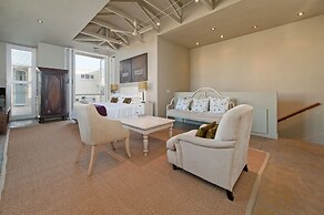 Mosselberg on Grotto Beach