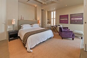 Mosselberg on Grotto Beach