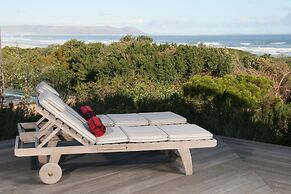 Mosselberg on Grotto Beach