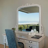 Mosselberg on Grotto Beach