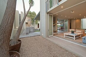 Mosselberg on Grotto Beach