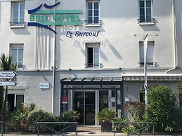 Brit Hotel Le Surcouf