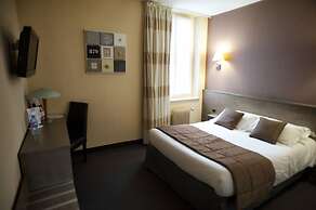 Brit Hotel Le Surcouf