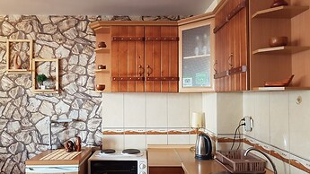 Luccia Apartments- Very Central Cozy Condo
