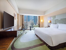 Holiday Inn Qingdao City Centre, an IHG Hotel