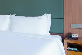 Holiday Inn Qingdao City Centre by IHG