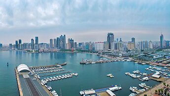 Holiday Inn Qingdao City Centre by IHG