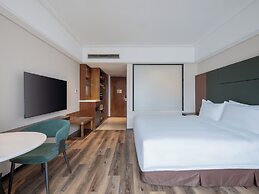 Holiday Inn Qingdao City Centre by IHG