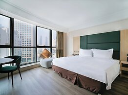 Holiday Inn Qingdao City Centre by IHG