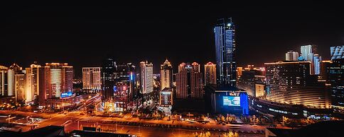 Holiday Inn Qingdao City Centre by IHG