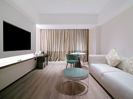 Holiday Inn Qingdao City Centre by IHG