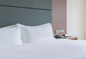 Holiday Inn Qingdao City Centre by IHG