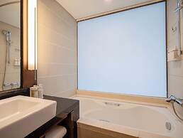 Holiday Inn Qingdao City Centre by IHG