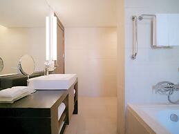 Holiday Inn Qingdao City Centre by IHG