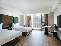 Holiday Inn Qingdao City Centre by IHG