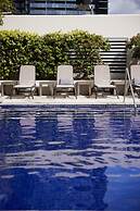 Hilton Surfers Paradise Hotel & Residences