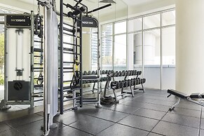 Hilton Surfers Paradise Hotel & Residences