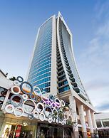 Hilton Surfers Paradise Hotel & Residences