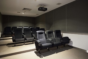 Hilton Surfers Paradise Hotel & Residences