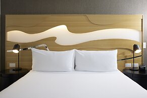 Hilton Surfers Paradise Hotel & Residences