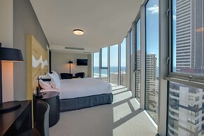 Hilton Surfers Paradise Hotel & Residences