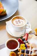 Hilton Surfers Paradise Hotel & Residences